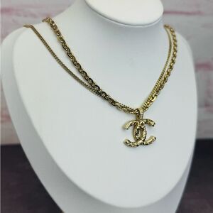 Chanel 21P Metal Double Layer Embossed Necklace